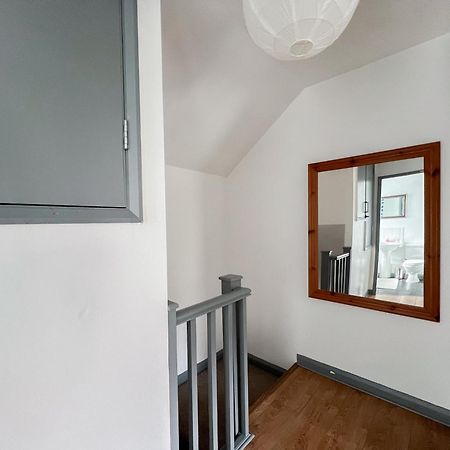 Well-Equipped 4 Bedroom House Close To City Centre Leeds  Exteriör bild