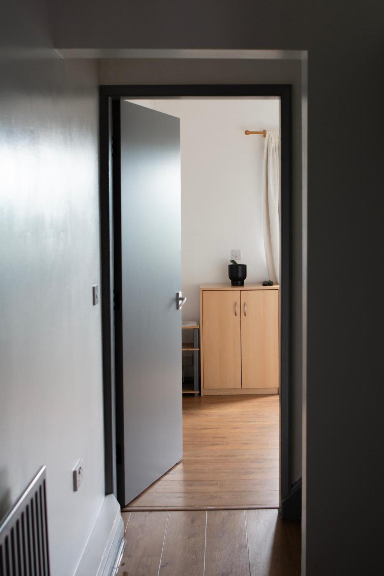 Well-Equipped 4 Bedroom House Close To City Centre Leeds  Exteriör bild