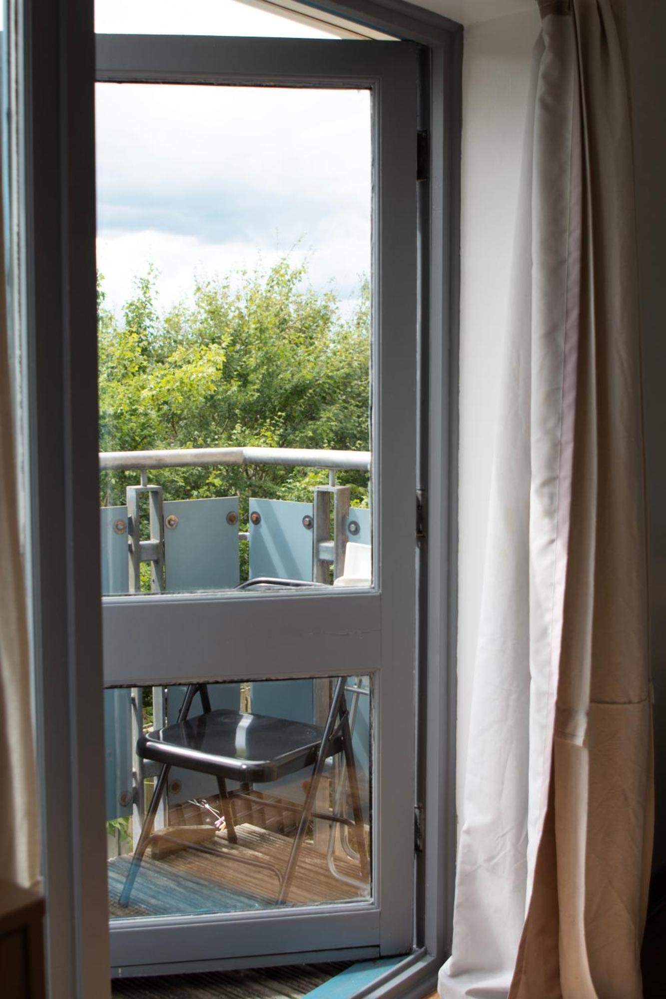 Well-Equipped 4 Bedroom House Close To City Centre Leeds  Exteriör bild