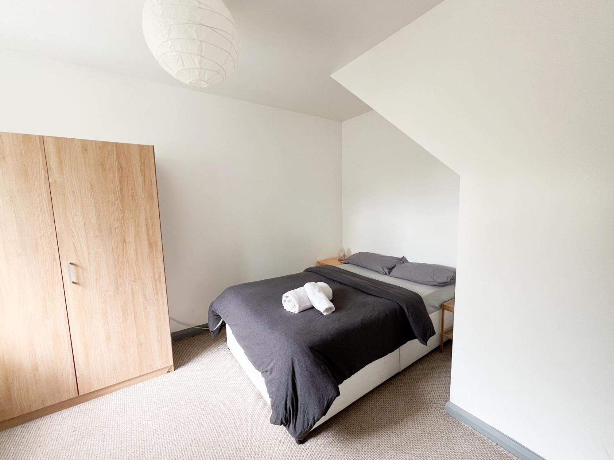 Well-Equipped 4 Bedroom House Close To City Centre Leeds  Exteriör bild
