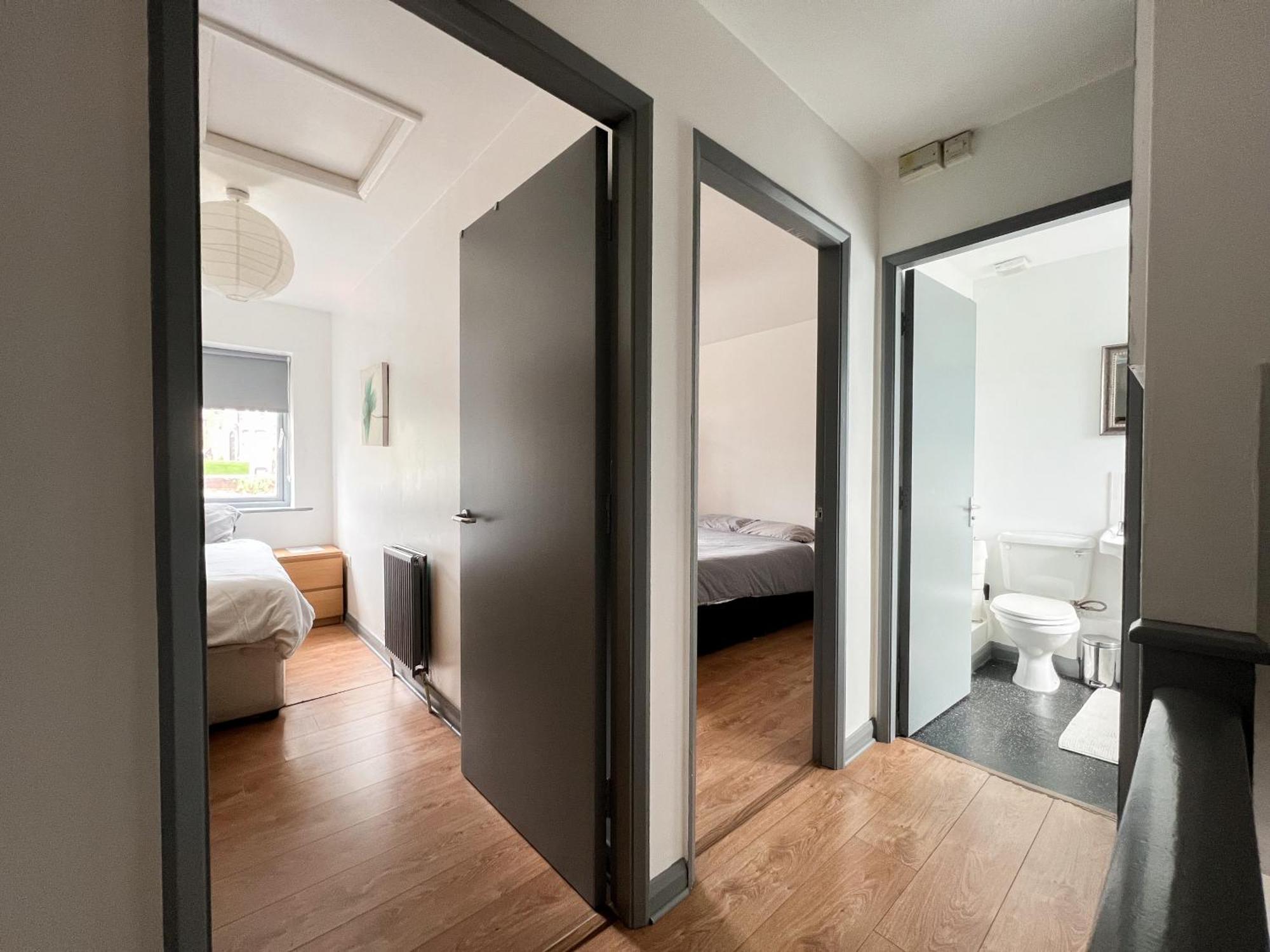 Well-Equipped 4 Bedroom House Close To City Centre Leeds  Exteriör bild